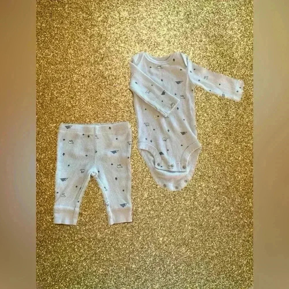 Carters 3M Baby Boy 2 Piece Set Pants Bodysuit Bears And‎ Mountains Long Sleeve